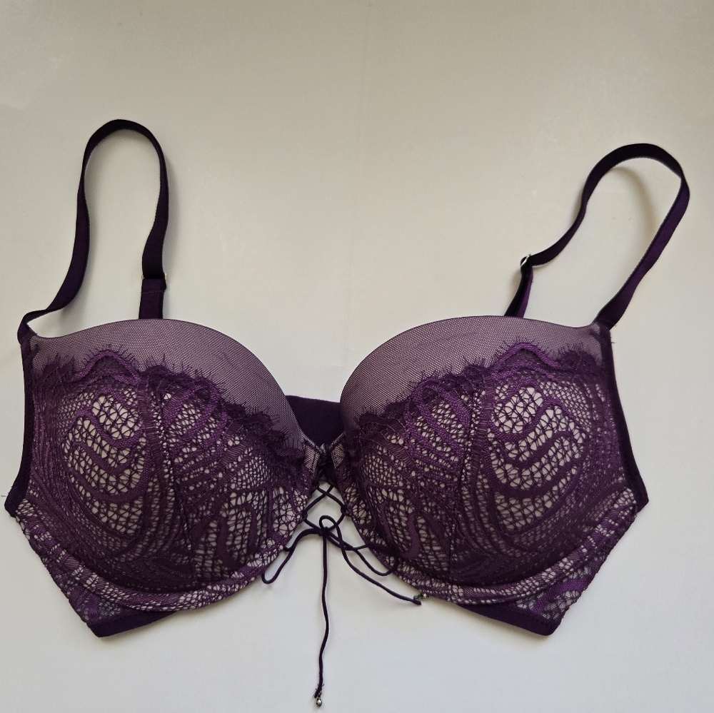 Victoria's Secret Deep Purple Lace Bra, Size 34D